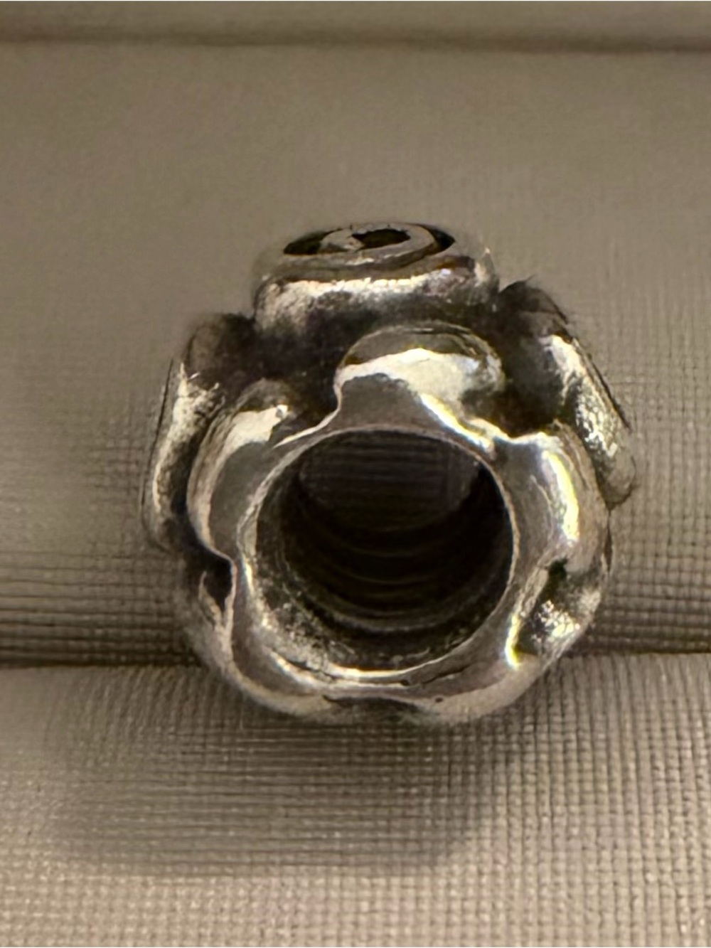 Pandora retired Sterling Silver Rose Leaf Charm - Picture 2 of 2